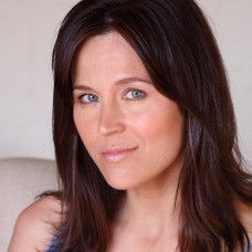 Meet the Team: Veronika Kurshinskaya as Anya Titova-Farmer Veronika Kurshinskaya (PR)